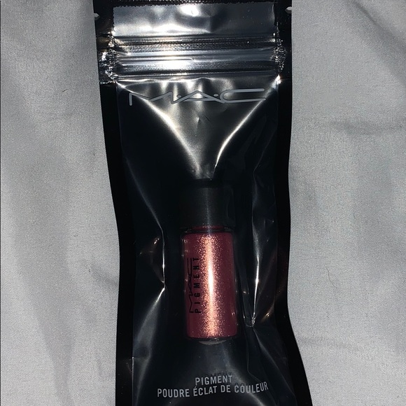 MAC Cosmetics Other - MAC pigment